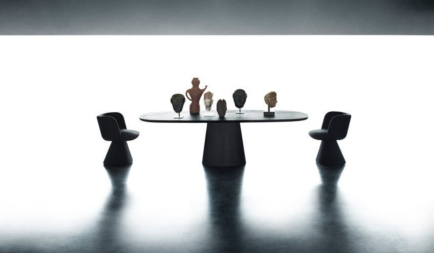 B&B Italia dining room: Allure O' Table and Falir O' dining chairs.