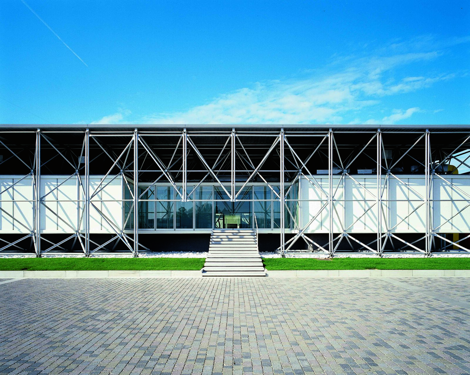 B&B Italia headquarter in Novedrate by Renzo Piano